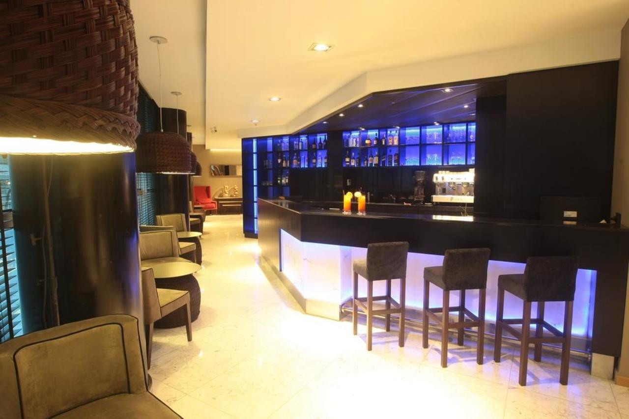 Yrigoyen 111 Hotel Córdoba Zewnętrze zdjęcie