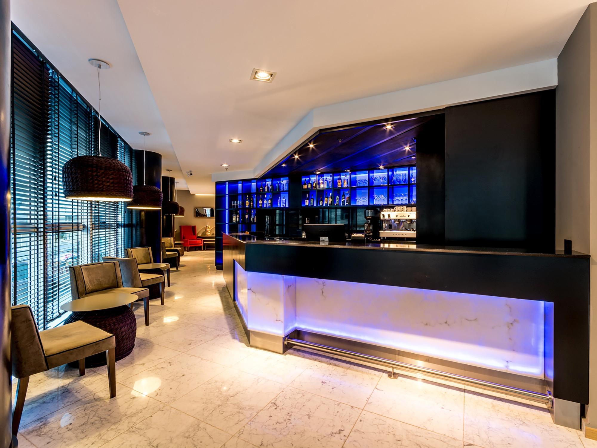 Yrigoyen 111 Hotel Córdoba Zewnętrze zdjęcie